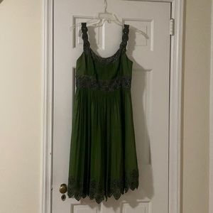 Dress in green size 4 from Adrianna Papell